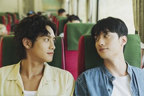 「鯨が消えた入り江」画像