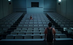 『よそ者の会（2023）』場面画像2