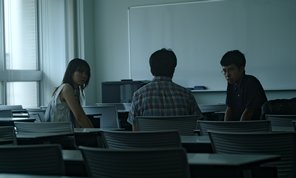 『よそ者の会（2023）』場面画像4
