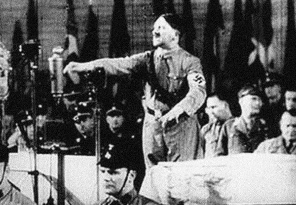 『ヒトラーのためのソナタ』画像
