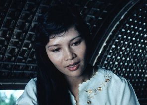 「河の女」画像